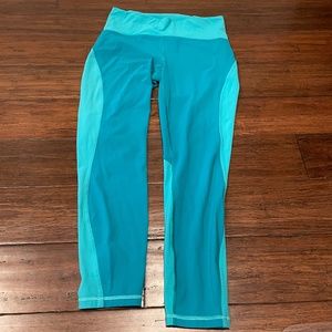 Like New: Lululemon green block leggings with zipper size 10